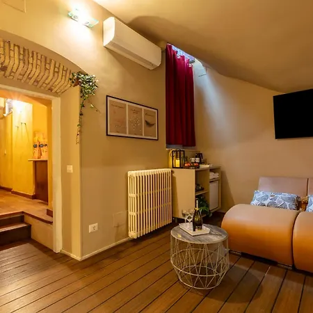 Romac Coronari With Gym, Sauna And Garden Apartment *