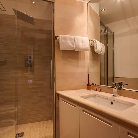 Διαμέρισμα Romac Coronari With Gym, Sauna And Garden